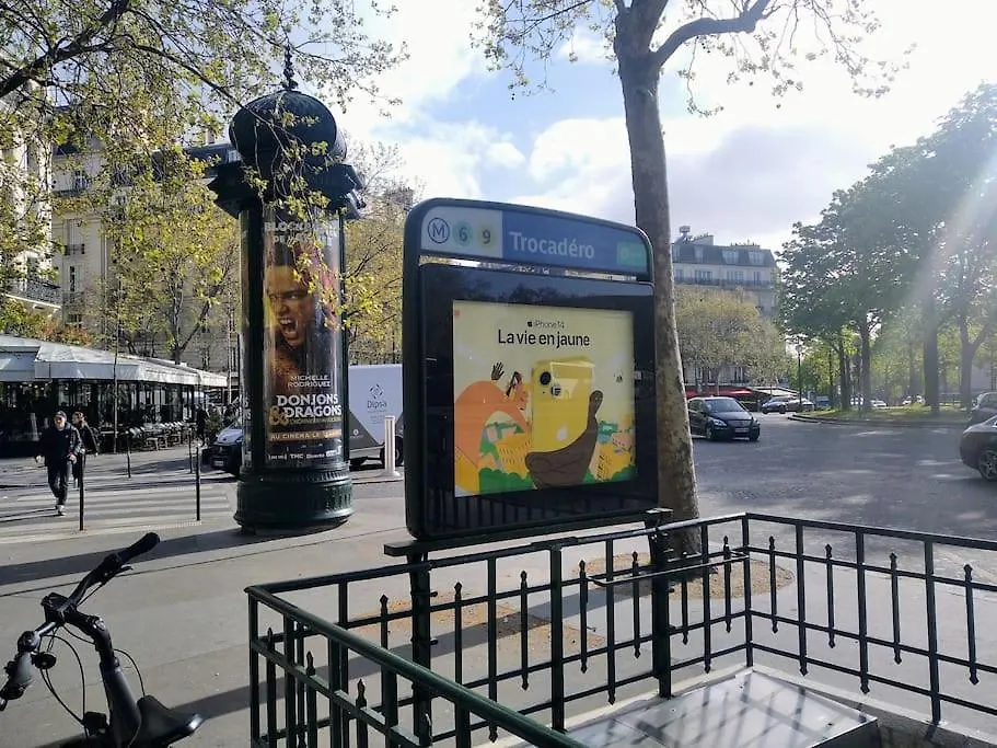 Apartament Mini Studio Au Pied De La Tour Eiffel - Completely Refurbished Speed Wifi, Check In 24H, Bed King Size 140X190, No Lift 6Th Floor, Shared Toilets Paryż